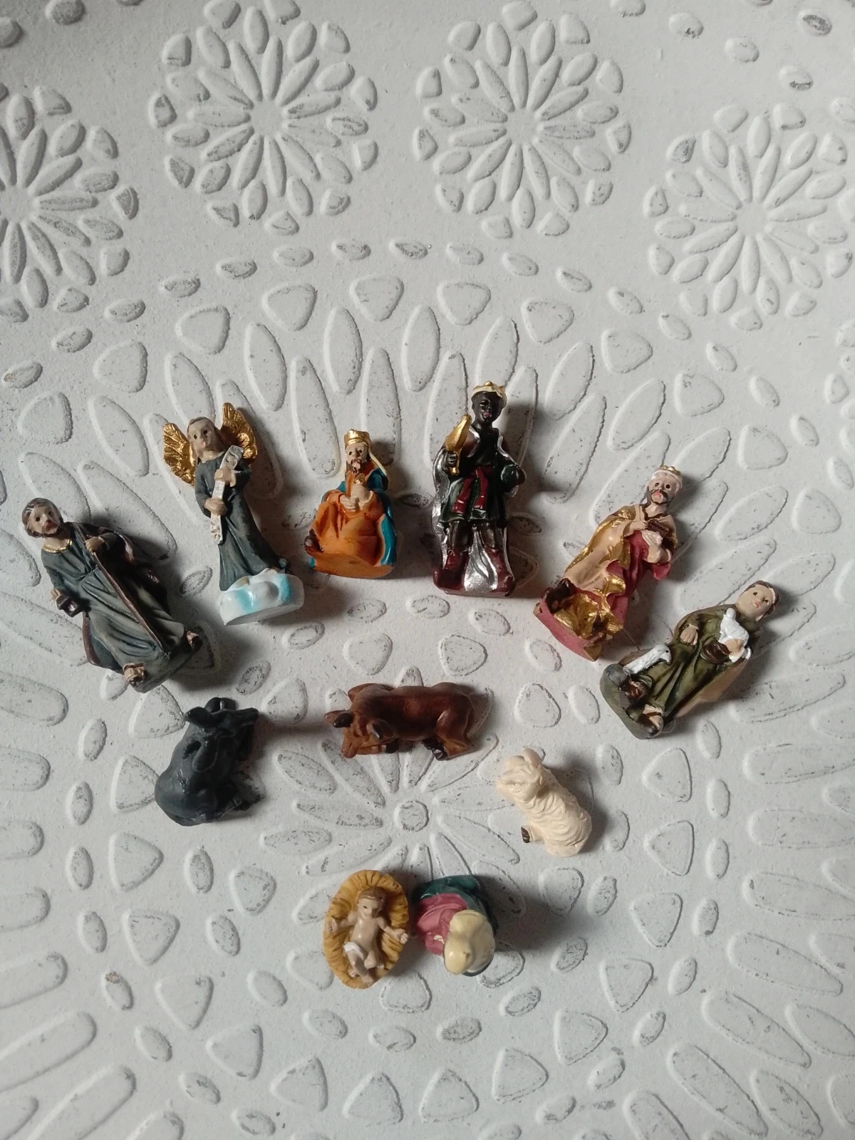 Lot santons de crèche de 11 personnages de crèche de Noël